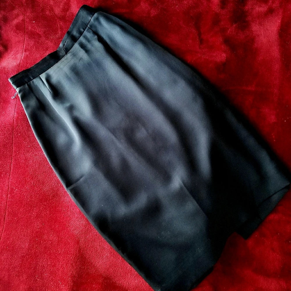 V I N T A G E:: ILGWU Black Formal Pencil Skirt